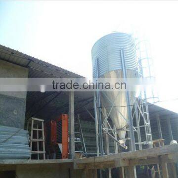 Flat and hopper bottom poultry feed silo