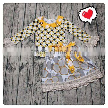 Newest style Fall girls adorable outfits quatrefoil doll collar top match floral skirt Girls' boutique clothing set wholesale