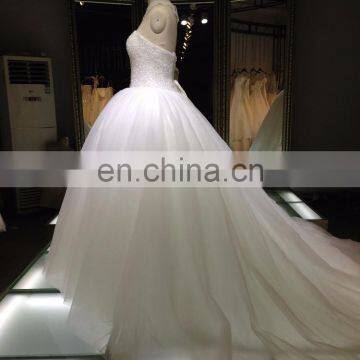 1A004cx Luxury Appliqued Heavy Beaded Ornament Floor-lenght With Long Tail Off Shoulder Sweetheart Wedding Dress 2016 photo-5