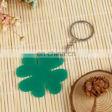 Hot selling plastic Four-leaf grass keychain ring for wholesale