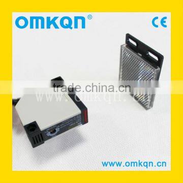 E3JK NPN NO reflector square photoelectric switch sensor E3JK-R4N1