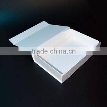 Matt White Magnetic Closure Customized Box Accepted Packaging Gift Box photo-4