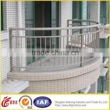Factory Direct Sale Customized Simple Wrought Iron Balcony Railing Design photo-3
