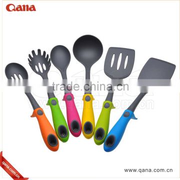 Wholesale high quality nylonTPR handle cooking tool kitchen nylon utensil                        
                                                Quality Choice