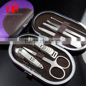 4 In 1 Manicure Set With Round Case/clippers/file/scissor/cuticle Tool