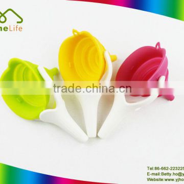 Hot selling durable colorful silicone funnel with PP handle