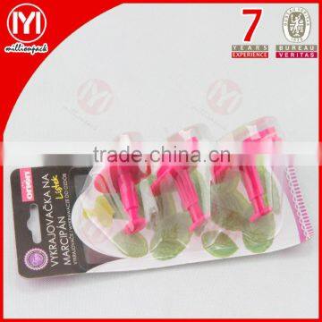 3 Pcs Leaf Shape Plastic Cookie Moulds/Cutter With Handle photo-3