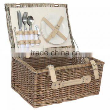 Willow Picnic Basket 2 Person Outdoor Wicker Picnic Hamper Set