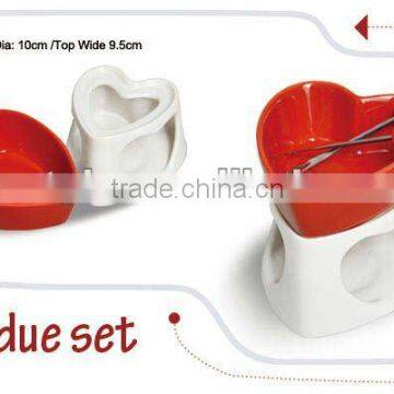 ceramic fondue set in heart shape,red color