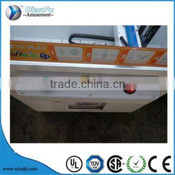 2016 New Popular Coin Operated Gift Game Cheap Coin Operated Prize Vending Toys Candy Crane Claw Machine / Key Master ki photo-3