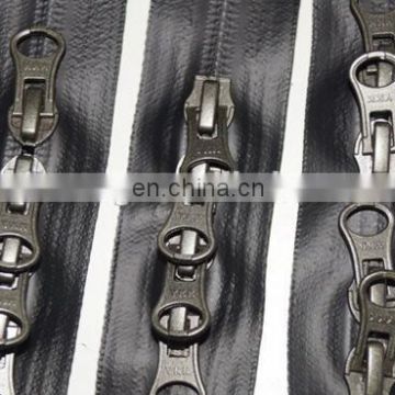 Newest Promotional Colorful Nylon Teeth Water Repellent Waterproof YKK Zipper at Various Colors/Lengths