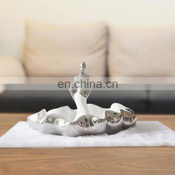 Hot selling living room decoration accessories luxury silver ceramic home table decor pieces