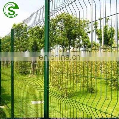 Factory Price PVC Coated Triangle Bending Privacy 3D Fencing Radiator Fence Panel