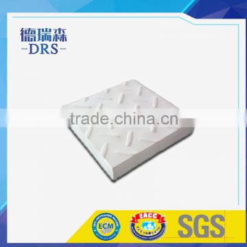 Anti-slip fibrerglass moulded platform grating