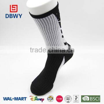 2015 Fashion Custom Design Wholesale Cotton Basketball Socks in Hot Sale!