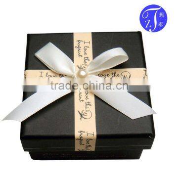 satin ribbon bow