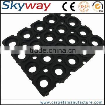 Hotel Kitchen Used Anti-slip Drainage Safety Rubber Mats photo-3