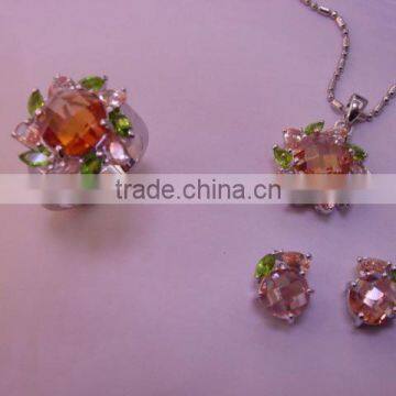 Gold Jewellery Set( Charming Jewellery)
