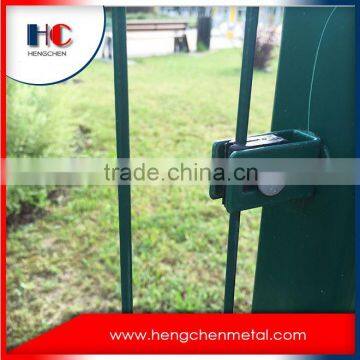 China manufacturer cheap wire mesh fence panels