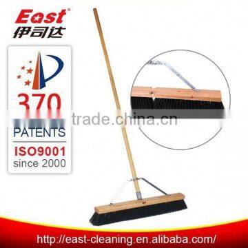 China BSCI ISO bristle floor cleaning brush wooden handle broom