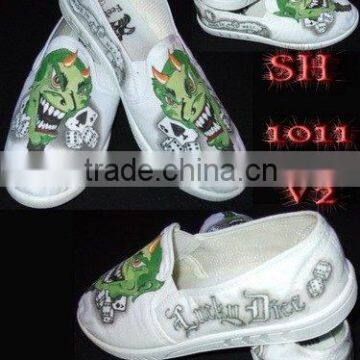 TATTOO SHOES