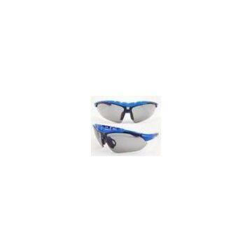 Confortable Blue Frame Sport Sunglass with Ajustabal nose pad, fishing eyewear for men