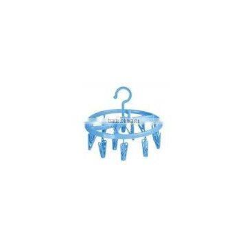 plastic clothes hanger with 12clips