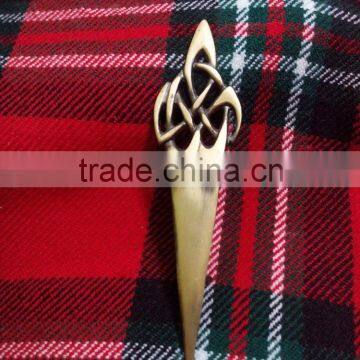 Celtic Design Kilt Pin In Antique Finished Made Of Brass Material