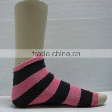 Pink/ Black Anti Slip Yoga Socks photo-3
