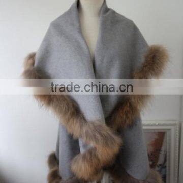 New Product Noble Shawl Hand Made Wholesale Imitated Cashmere Raccoon Fur Trim Cape