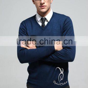 Classic V Neck Knitted Sweater For Man photo-5