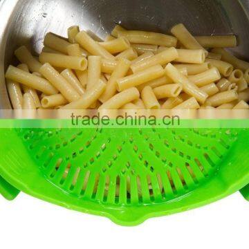 2016 China Alibaba Best Selling Mesh Silicone Clip-On Snap and Strain Strainer, Green