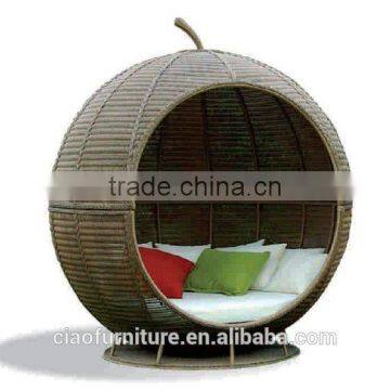 Round Daybed Cheap Outdoor Rattan Day Bed photo-4