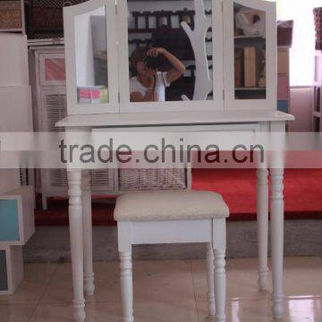 European Style Bedroom K/D Dresser with stool and three mirrors