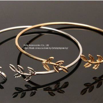 Fashion Jewelry Leaf Open Bangle photo-3