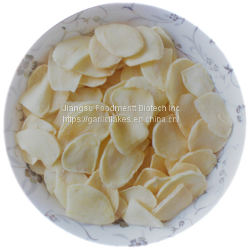 Good Quality Dehydrated Garlic Flakes from china with HALAL Certificated