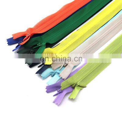 3# 5# 7# 8# 10# Wholesale Colorful Nylon Zipper Roll Long Chain Open-end Zippers For Clothes