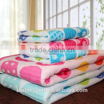 warm yarn dyed 100% cotton flower towel blanket wholesale