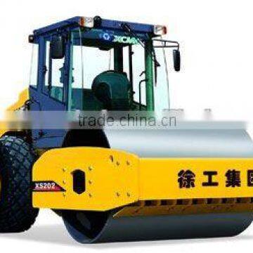 XCMG XS202 hydraulic single drum vibratory compactor