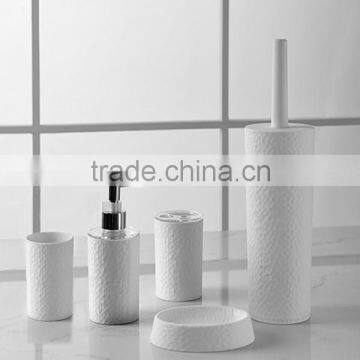 modern design 4pcs ceramic bathroom accessories