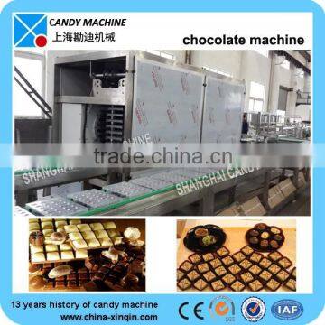 Advanced servo driven chocolate filling machine