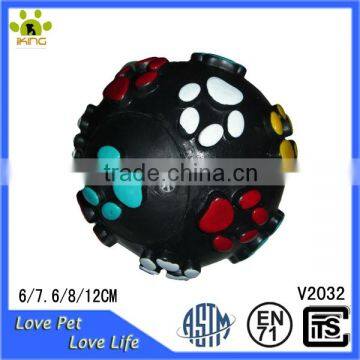 Custom footprint pattern pet vinyl ball toys,squeaky vinyl ball dog toys