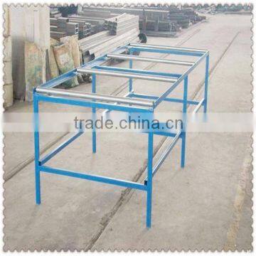 For roll forming machine hand stacker