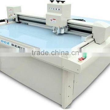 CORRUGATED PAPER CUTTING MACHINE