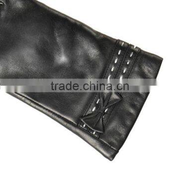 Hot Selling White Thread Little Bowknot Sheepskin Leather Gloves for Female photo-5