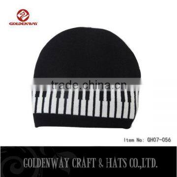 Fashion man beanie hats with woven logo