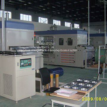 Fully-Automatic Vacuum Forming Machine From Shanghai YiYou photo-2