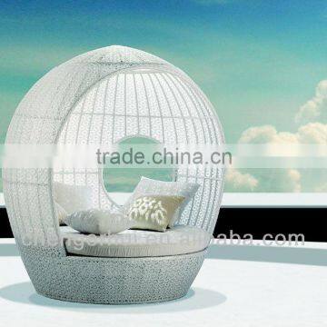 Outdoor Rattan Daybed photo-2