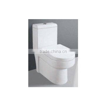 Super swirl siphonic one piece toilet