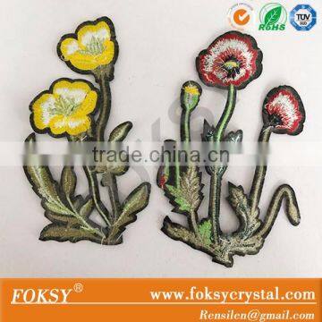 New design Flowers iron on embroidered patch for clothing